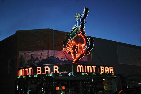 historic-mint-bar