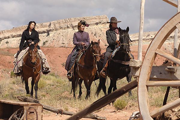 westerns_far_side_of_jericho_indie_movie_lissa_negrin_judith_burnett_suzanne_andrews