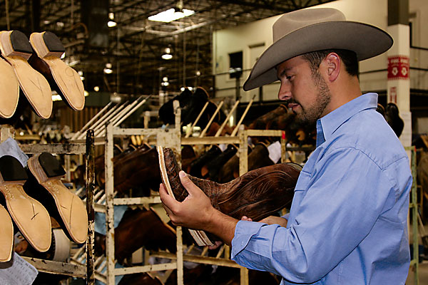 lucchese store near me