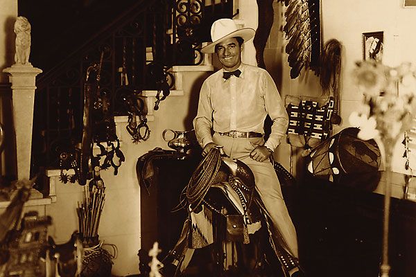 Long before Rodeo Drive, Tom Mix resided in a glamourous estate in Beverly Hills, California.